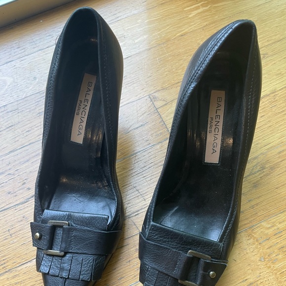 BALENCIAGA Kitten Heel 🍷❤️ - Picture 3 of 8